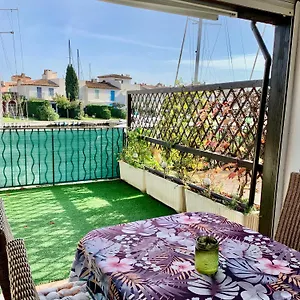 Rue De L'amarrage à Port Avec Terrasse Vue Canaux Et Garage Appartement