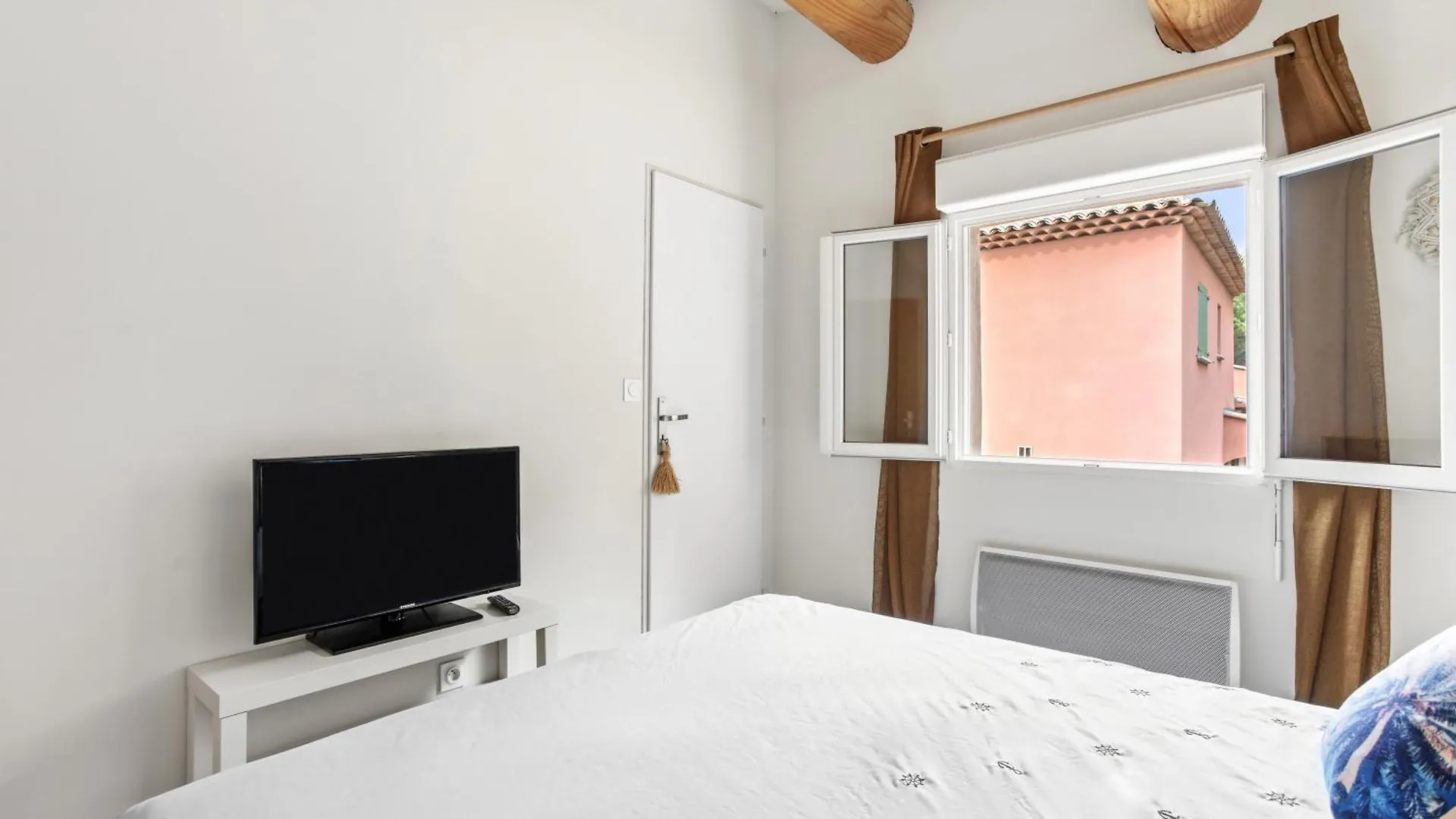 Appartement Domi Grimaud Apartment