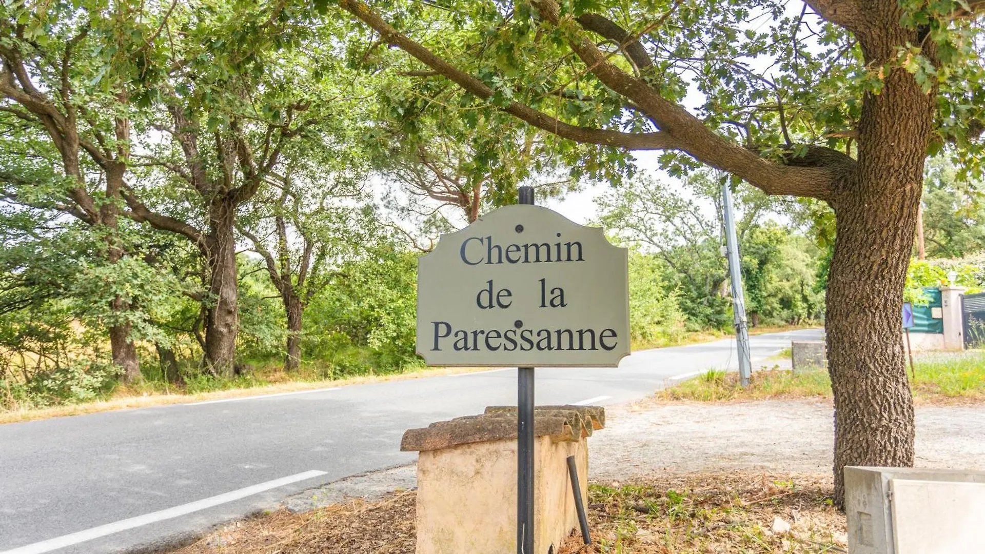 Appartement Domi Grimaud 0*,