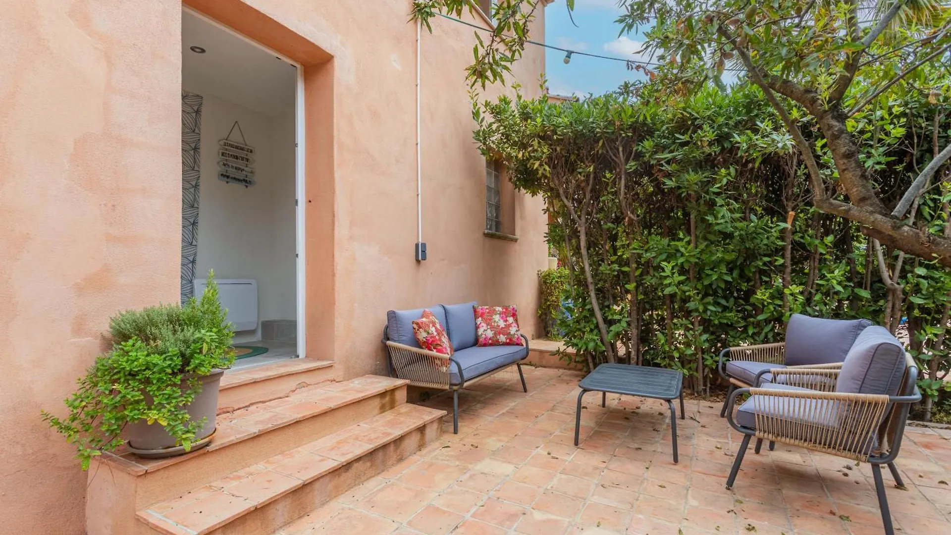 Appartement Domi Grimaud Apartment